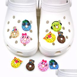 Shoe Parts Accessories Moq 100Pcs Lovely Donut Cartoon Croc Charms Buckles 2D Soft Rubber Clog Pins Buttons Charm Decorations Fit Dhhmb