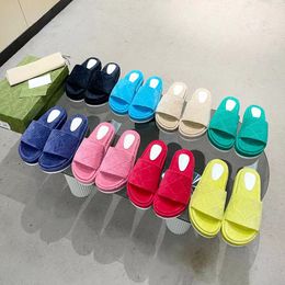 Designer Slippers Colorful Womens Platform Fashion Velvet Sandals Mid Heel High 55mm Canvas Strap Box Sandals