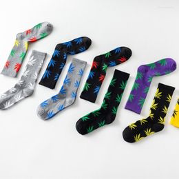 Men's Socks 1pair Threaded Middle Tube Street Fashion Skateboard Harajuku Trend Fashionable Comfortable Casual