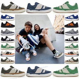 2023 designer mens womens shoe Suede leather thick soles wide laces were born in 1996s adimatic returned Multiple Classic men woman Low
