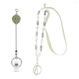 Pendant Necklaces Avocado Green Glass Beads Retractable Badge Reel Ribbon Lanyard For Women Employee Necklace Luxury Jewellery On The Neck