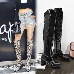 Stiefel 2020 Neue Hohe Qualität Über Das Knie Frau Lange Boot Snake Print Frauen winter schuhe sexy Winter Patent Leder botas 39 220901