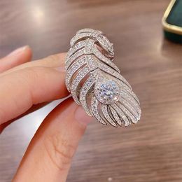 Ins Top Sell Pierłdy ślubne Biżuteria Sterling Sier Pave White Sapphire CZ Diamond Streones Eternity Feather Otwarty pierścień regulowany dla kochanka