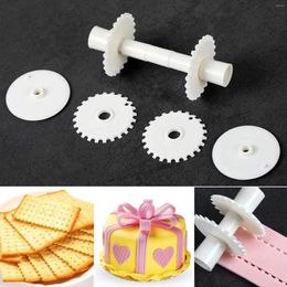 Baking Moulds Cookie Pie Pizza Cutter Pastry Accessories Bakeware Embossing Dough Roller Cooking Tools Rolling Noodle Kitchen