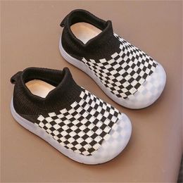 Fashion Kids Sneakers Spring Autumn Trainers Shoe Infants Toddlers Footwear Baby First Walkers Breathable Girl Boys Flying Weave Socks Shoes