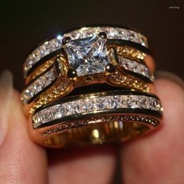 Cluster Rings 3 Pieces/set Princess Cut Filled Wedding Band Ring Set 3D Round Rhinestone For Women