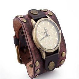 2017 new fashion 100% Genuine leather Bracelet Watch rivet Wide Bracelet 52mm Men watch Belt buckle Retro Leather Bracelet Watch275q