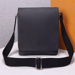 2021 New Famous Brand Men Bag DESIGNER Mens Document Bag cowhide real genuine leather mens shoulder bag business briefcase crossbo239A