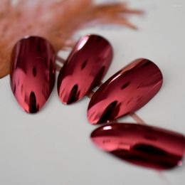 Ложные ногти Стилетто Короткое красное зеркальное зеркальное прессование Sharp Metallic Ladies Fashion Medium Fake Kit Quality 24 COUNT