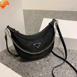 Brand Designer Shoulder Bags New Womens Fashion Sense Brand Fanny Pack Multi-functional Portable Shoulders Cross-body Bag Gift Box Factory Direct Sale