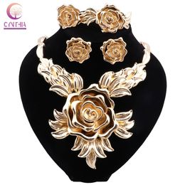 Italy Gold Colour Jewellery Set For Women Flower Shape Jewellry Sets Fashion Gold Plated Big Pendant Necklace And Earrings
