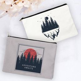 Storage Bags Night Forest Moon Women Men Travel Vacation Wash Organiser Cosmetic Camping Toiletry Bag Makeup Cases Camper Gifts