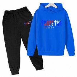 Kids designer Trapstar clothes Sets Baby Printed Sweatshirt Multicolors Warm 2 Pieces set Hoodie Coat Pants Clothing Fasion Boys Girls Outerwear Outfi l2Kk#