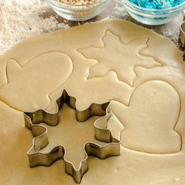 Baking Moulds Merry Christmas Snowflake Cookie Cutter Metal Tools Bread Mould DIY Mould Kitchen Supply Free Ship