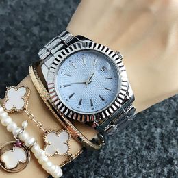 Fashion M design Brand Watches women's Girl Simple style Date Calendar Metal steel band Quartz Wrist Watch M71318p