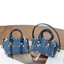 Limited Edition Embroidered Letter Key Wallets Luxury Designer Mini Denim Boston Bag Famous Brand Women Zipper Coin Purses Clutch 2371