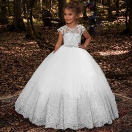 Lovey Holy Lace Princess Flower Girl Klänningar Balklänning Första nattvardsklänningar För flickor Ärmlös Tyll Småbarnsfestklänningar