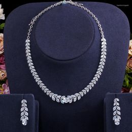Necklace Earrings Set Two-piece Zircon 18 K Plated Platinum Chain Wedding Dinner Jewellery
