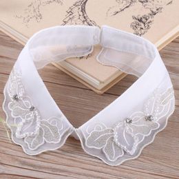 Bow Ties 2022 Women Neck Tie Pearl Bead Chiffon Lace Flower Neckline Fake Collar Rhinestone Detachable False Removable Lapel Tops