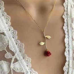 party Europe and the United States Jewellery creative three-dimensional drip oil delicate red rose pendant necklace to send girlfriend Valentine's Day gift