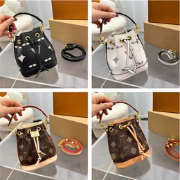 Classic Old Flower String Bucket Bags Designer Leather Shoulder Bag For Womens Men Luxury Crossbody Fashion Small Tote Handbags 2212175YY