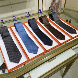 Męskie jedwabne krawaty szyi męskie luksusowe projektanci krawat cinturones diseo mjeres Ceintures design femmes ceinture de lukse top