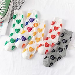 Mulheres meias de estilo japonês letras novatas, amam design feliz engraçado streetwear moda girl algodão de algodão