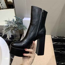 2022 Designer Yslity Boots Shoes Nude Black Pointed Toe Mid Heel Long Short Boots Shoes kkg