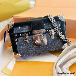 Tasarımcı Kadın Petite Malle Kot Kutu Çanta Lüks Tasarımcılar Çantalar Paris Marka S-lock Baskılı Trunk Omuz Çantası Çin Özel Mini Kılıf Crossbody Çanta