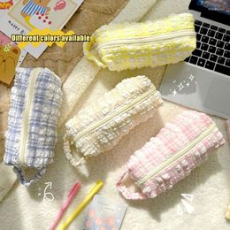 Storage Bags Soft Milk Cosmetic Bag Pencil Seersucker Stationery Girl Heart Lattice Student Pen Holder Makeup