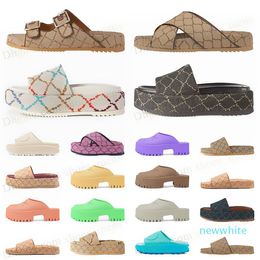 Modische Damen-Plateau-Sandale mit besticktem Buchstaben, Segeltuch-Hausschuhe, Designer-Damen-Sandalen, Plateau-Schuhe, dicker Boden, Schaumgummi-Schieber-Sandalen mit Box