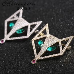 Brooches Meirenpeizi Zircon Animal Brooch Pin For Woman Fashion Sweater Coat Hat Scarf Clothing Accessories Luxury Banquet Jewellery