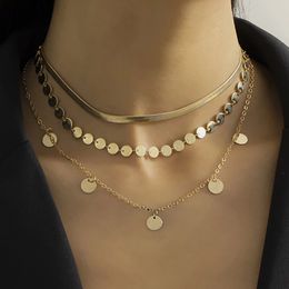 Layered Snake Chains with Sequins Pendants Necklace for Women Trendy Short Choker Necklace Fashion Jewellery Neck Accessories