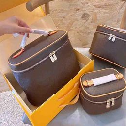 Lady Cosmetic Bags Fashion Women Makeup Bag Designer Borsa da viaggio Borsa da donna Borse da donna Organizador di alta qualità Custodie da toilette228J