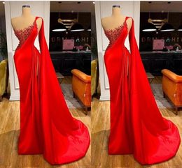 Plus Size Red Mermaid Evening Dresses Backless One Shoulder Beaded Side Split Pleats Floor Length Formal Prom Party Celebrity Birthday Gowns Custom