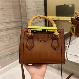 Luxury Designer Brand Fashion Shoulder Bamboo Bags Handbags High Quality Women Totes Chains Phone Bag Wallet Cross body Metallic V301a