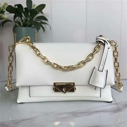 Selling Classical Women Luxury Designer Bag Handbag Soft Genuine Leather Medium Size Bag Metal Chain Strap Shoulder Bag for W2329