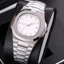 mens watch automatic movement Glide sooth second hand sapphire glass silver and gold wristwatch delivery207r