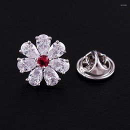 Brooches Fashion Exquisite Cubic Zirconia Crystal Small Plum Brooch Charm Luxury Ladies Banquet Accessories Gift Jewellery