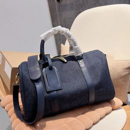 Denim Pillow Top Handle Totes Duffel Bags Detachable Strap Crossbody Shoulder Travel Holiday Large Capacity Luggage Designer France Mens Womens Handbags 35X22CM