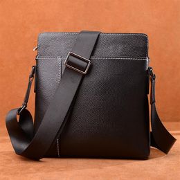 2020 leather men's shoulder bag Messenger bags leisure handbag business man bags243m