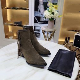 2022 Luxury Design Yslity Boots Elegant ASnd Perfect Cool Girl in Autumn Winter Alphabet Anti -Wrinkle Fashion Leisure Boots rtn