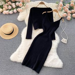 2023 Hong Kong women Casual Dresses style short knitwear top suspender V-neck temperament wrap hip dress two piece suit