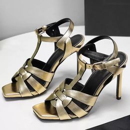 Designer de luxo feminino sand￡lias STILETTO Moda High Heel Party Party T Strap Big Size 35-43 Shoe de Womens10CM Sales Sandal