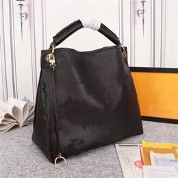 2022 Latest Fashion Bag Embossed Flower Casual Shoulder Bag Ladies Messenger Bag Leather Art Cowhide Genuine Leather Ladies Handba2483