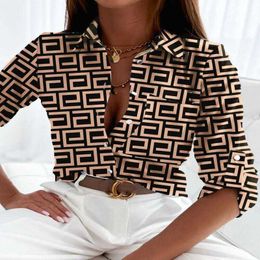 Camicia da donna al dettaglio con collo a bavero Camicette a maniche lunghe con stampa floreale della nuova primavera Camicie di stilisti Top