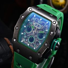 2021 Fashion Men Sport Watch Classic Style Designer Stainless Steel All Dial Work Chrono Function Rubber Strap Green Color Mens Wa2226