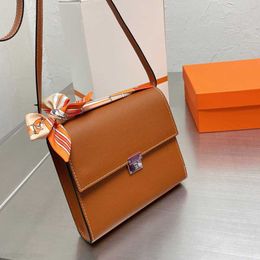 2023 famous classic ladies shoulder bag high quality leather slanted cross bag luxury designer brown envelope bag top