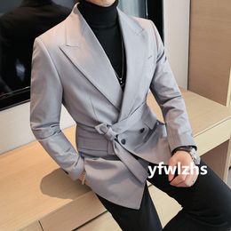 Wedding Tuxedos Double-Breasted Mens Suit Peak Lapel Formal Business Mens Jacket Blazer Groom Tuxedo Coat Pants 2110