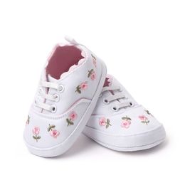 Bebek Kız İlk Yürüyüşe Beyaz Pembe Çiçek Işlemeli Yumuşak Taban Ayakkabı Prewalker Yürümeye Başlayan Rahat Çocuk Ayakkabıları